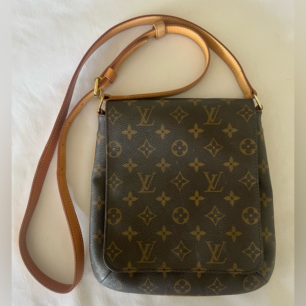 Authentic Louis Vuitton Monogram Sala Musette PM
